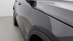 2025 (75) VOLVO XC40 2.0 B3P Ultra Dark 5dr Auto 5653961