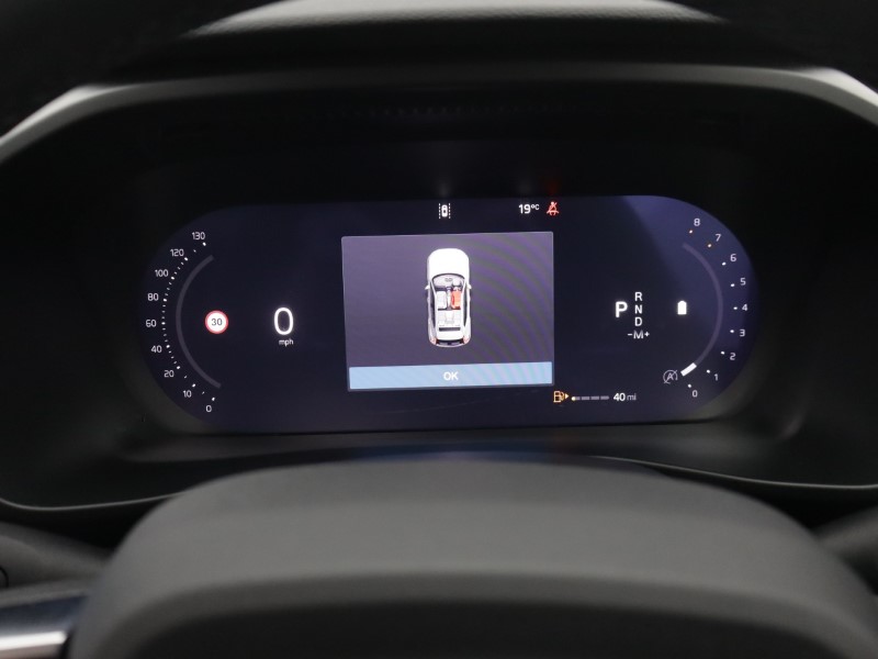 2025 (75) VOLVO XC40 2.0 B3P Ultra Dark 5dr Auto 5653998