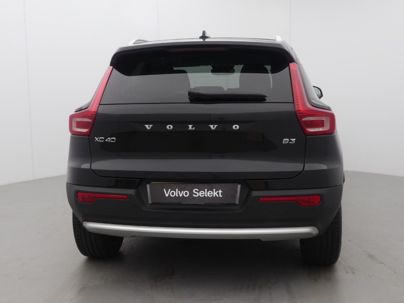 2025 (75) VOLVO XC40 2.0 B3P Ultra Dark 5dr Auto 5654016