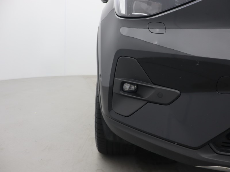 2025 (75) VOLVO XC40 2.0 B3P Ultra Dark 5dr Auto 5653960