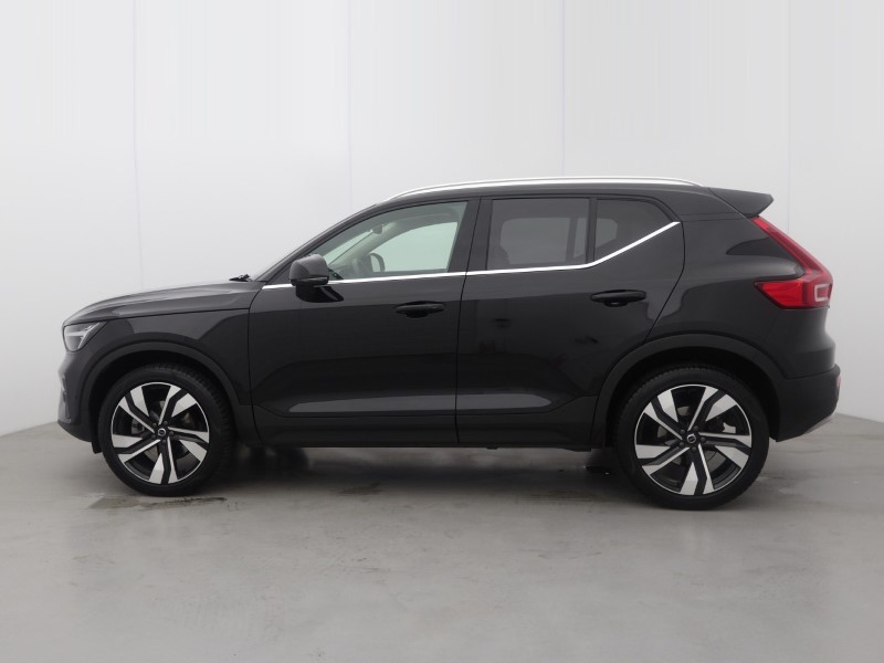 2025 (75) VOLVO XC40 2.0 B3P Ultra Dark 5dr Auto 5653940