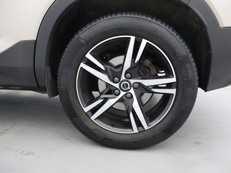 2023 (23) VOLVO XC40 2.0 B3P Plus Dark 5dr Auto 5667783