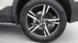 2023 (23) VOLVO XC40 2.0 B3P Plus Dark 5dr Auto 5667783
