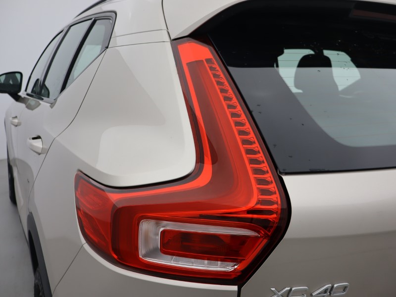 2023 (23) VOLVO XC40 2.0 B3P Plus Dark 5dr Auto 5667775