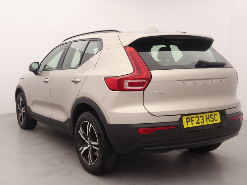 2023 (23) VOLVO XC40 2.0 B3P Plus Dark 5dr Auto 5667766