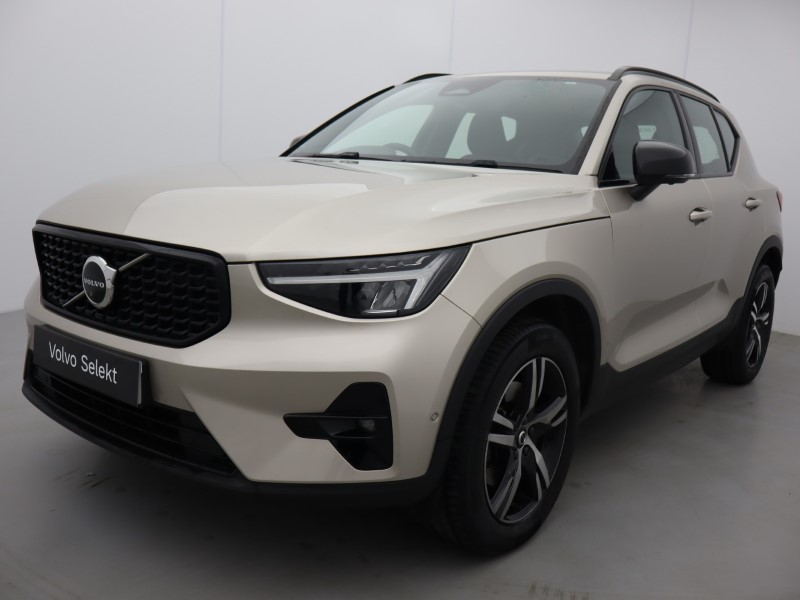 2023 (23) VOLVO XC40 2.0 B3P Plus Dark 5dr Auto 5667770