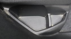 2023 (23) VOLVO XC40 2.0 B3P Plus Dark 5dr Auto 5667801