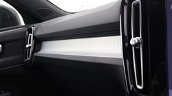 2023 (23) VOLVO XC40 2.0 B3P Plus Dark 5dr Auto 5667818