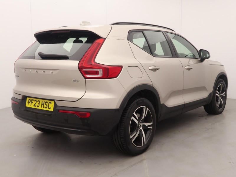2023 (23) VOLVO XC40 2.0 B3P Plus Dark 5dr Auto 5667767