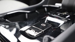 2023 (23) VOLVO XC40 2.0 B3P Plus Dark 5dr Auto 5667817
