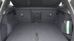 2023 (23) VOLVO XC40 2.0 B3P Plus Dark 5dr Auto 5667778