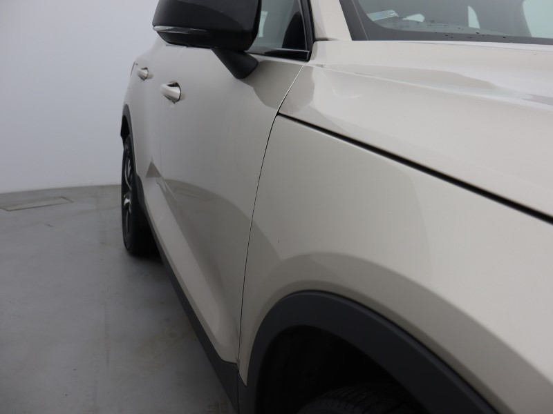 2023 (23) VOLVO XC40 2.0 B3P Plus Dark 5dr Auto 5667774