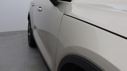 2023 (23) VOLVO XC40 2.0 B3P Plus Dark 5dr Auto 5667774