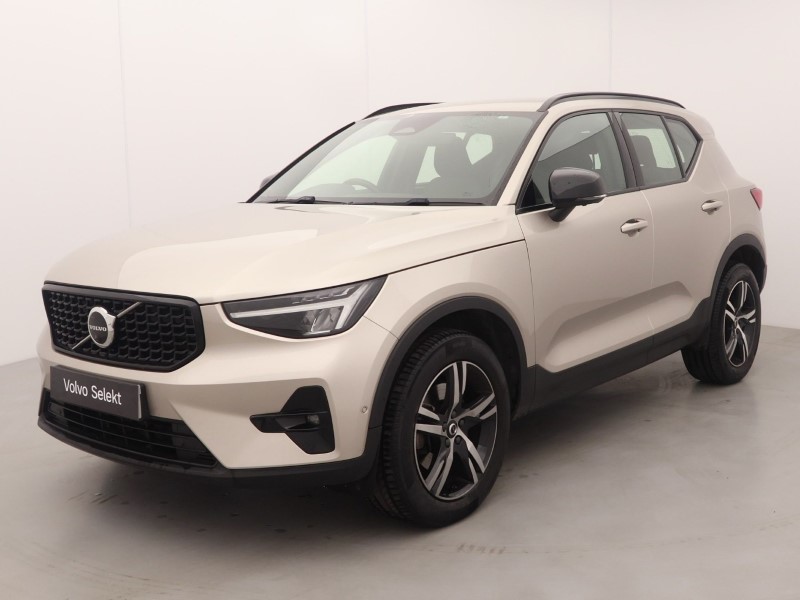 2023 (23) VOLVO XC40 2.0 B3P Plus Dark 5dr Auto 5667760