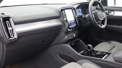 2023 (23) VOLVO XC40 2.0 B3P Plus Dark 5dr Auto 5667798