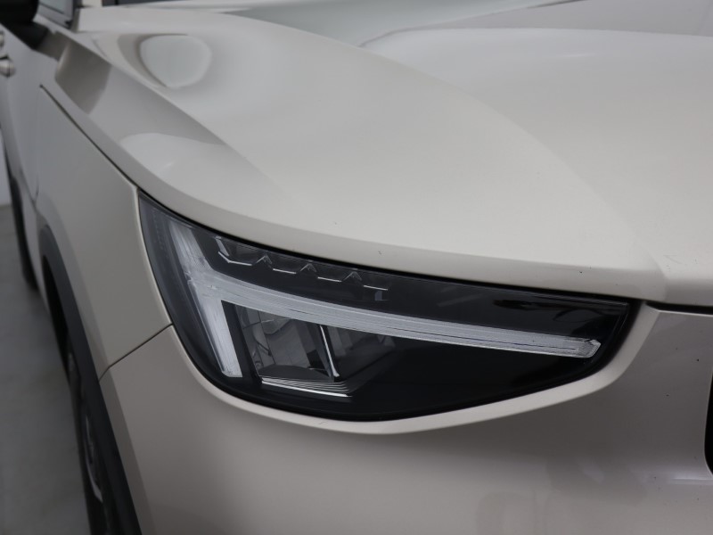 2023 (23) VOLVO XC40 2.0 B3P Plus Dark 5dr Auto 5667768