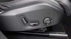 2025 (25) VOLVO XC90 2.0 B5P Ultra Dark 5dr AWD Geartronic 5681976