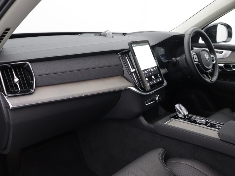 2025 (25) VOLVO XC90 2.0 B5P Ultra Dark 5dr AWD Geartronic 5681980