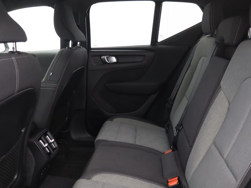 2023 (72) VOLVO XC40 2.0 B3P Plus Dark 5dr Auto 5683930