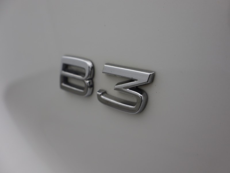2023 (72) VOLVO XC40 2.0 B3P Plus Dark 5dr Auto 5683921