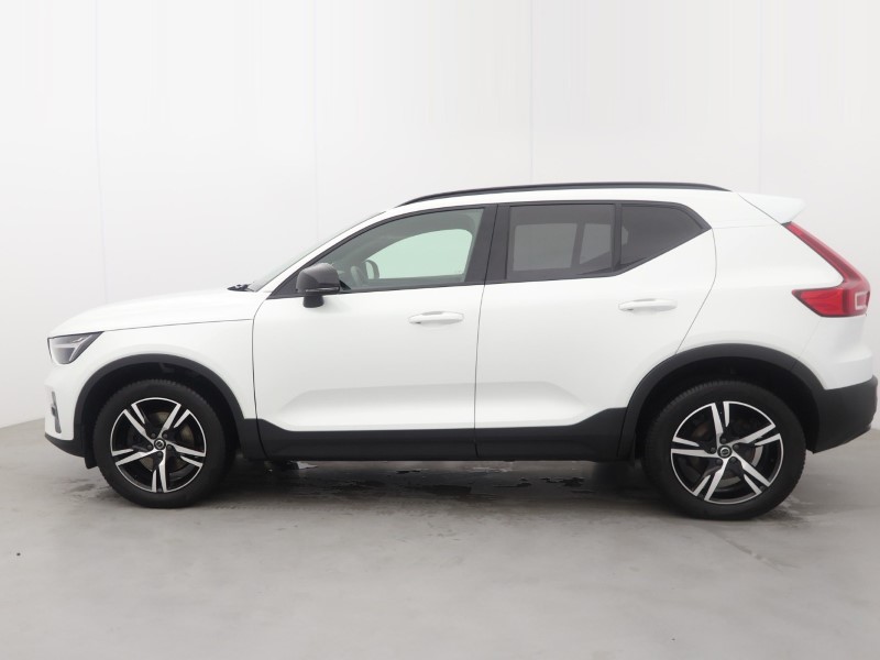 2023 (72) VOLVO XC40 2.0 B3P Plus Dark 5dr Auto 5684029