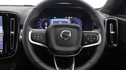 2023 (72) VOLVO XC40 2.0 B3P Plus Dark 5dr Auto 5683950