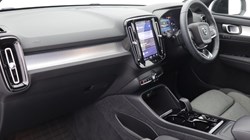 2023 (72) VOLVO XC40 2.0 B3P Plus Dark 5dr Auto 5683943