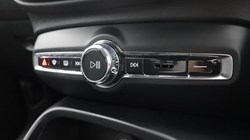 2023 (72) VOLVO XC40 2.0 B3P Plus Dark 5dr Auto 5683962