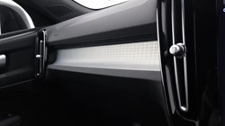 2023 (72) VOLVO XC40 2.0 B3P Plus Dark 5dr Auto 5683965