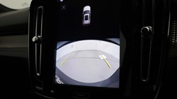 2025 (25) VOLVO XC40 2.0 B4P Plus Dark 5dr Auto *VAT QUALIFYING* 5701661