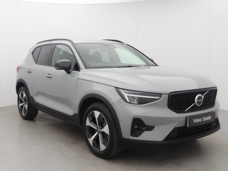 2025 (25) VOLVO XC40 2.0 B4P Plus Dark 5dr Auto *VAT QUALIFYING* 5701613