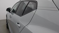 2025 (25) VOLVO XC40 2.0 B4P Plus Dark 5dr Auto *VAT QUALIFYING* 5701632