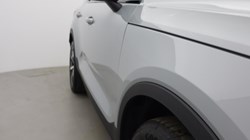 2025 (25) VOLVO XC40 2.0 B4P Plus Dark 5dr Auto *VAT QUALIFYING* 5701624