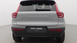 2025 (25) VOLVO XC40 2.0 B4P Plus Dark 5dr Auto *VAT QUALIFYING* 5701614