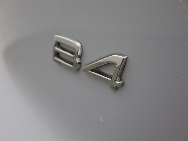 2025 (75) VOLVO XC40 2.0 B4P Plus Dark 5dr Auto 5693823
