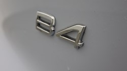 2025 (75) VOLVO XC40 2.0 B4P Plus Dark 5dr Auto 5693823