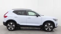 2025 (75) VOLVO XC40 2.0 B4P Plus Dark 5dr Auto 5693813
