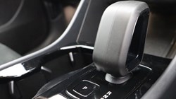 2025 (75) VOLVO XC40 2.0 B4P Plus Dark 5dr Auto 5693862