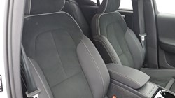 2025 (75) VOLVO XC40 2.0 B4P Plus Dark 5dr Auto 5693840