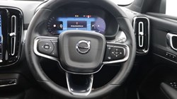 2025 (75) VOLVO XC40 2.0 B4P Plus Dark 5dr Auto 5693850