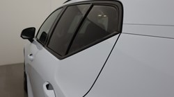 2025 (75) VOLVO XC40 2.0 B4P Plus Dark 5dr Auto 5693827