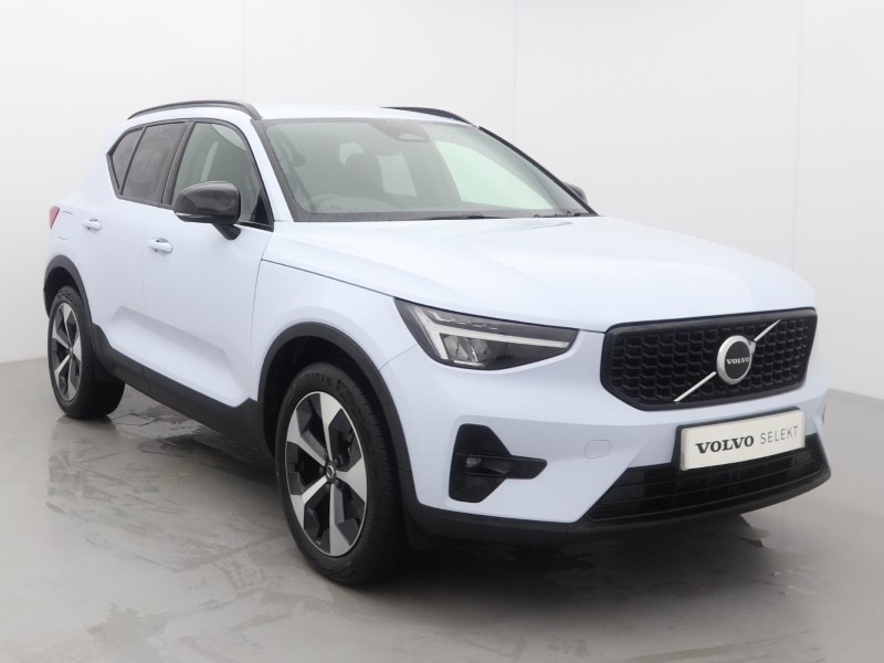 2025 (75) VOLVO XC40 2.0 B4P Plus Dark 5dr Auto