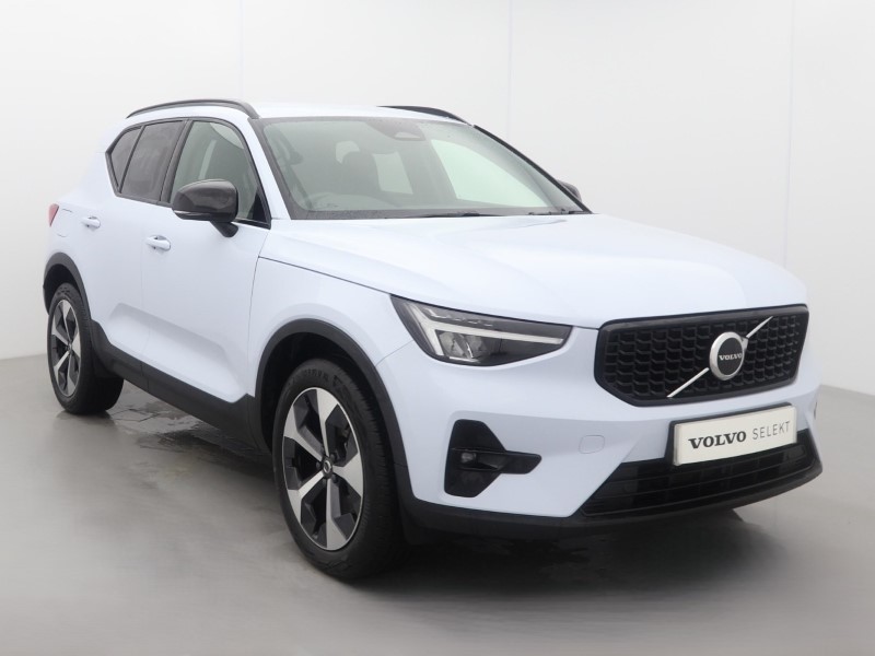 2025 (75) VOLVO XC40 2.0 B4P Plus Dark 5dr Auto