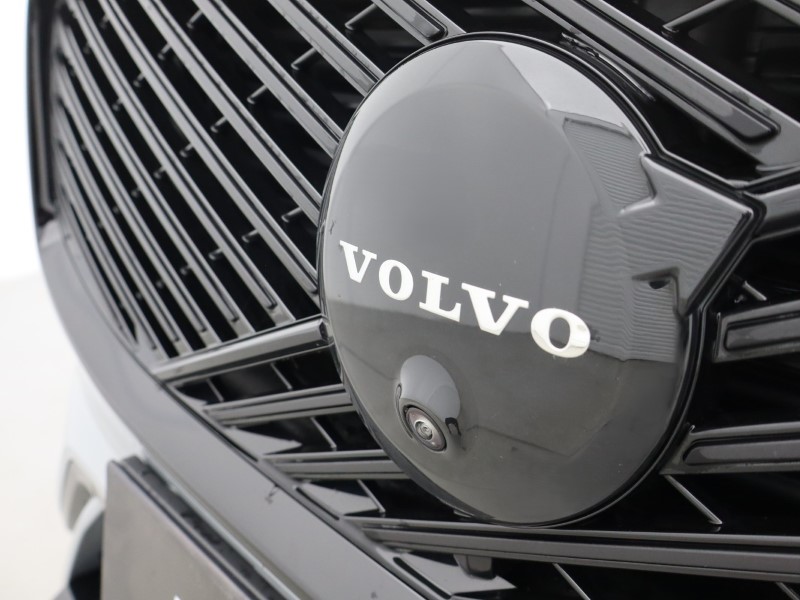 2026 (75) VOLVO XC60 2.0 B5P Plus Black Edition 5dr AWD Geartronic 5688299