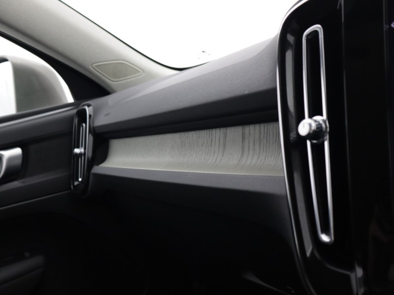 2020 (69) VOLVO XC40 1.5 T5 [262] Hybrid Inscription 5dr Geartronic 5757607