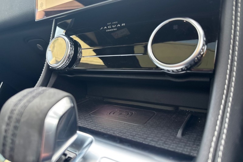 2022 (22) JAGUAR F-PACE 2.0 P400e R-Dynamic Black 5dr Auto AWD 4848938