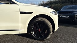 2022 (22) JAGUAR F-PACE 2.0 P400e R-Dynamic Black 5dr Auto AWD 4848945