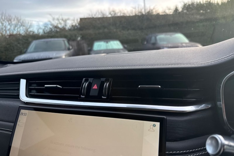 2022 (22) JAGUAR F-PACE 2.0 P400e R-Dynamic Black 5dr Auto AWD 4848937