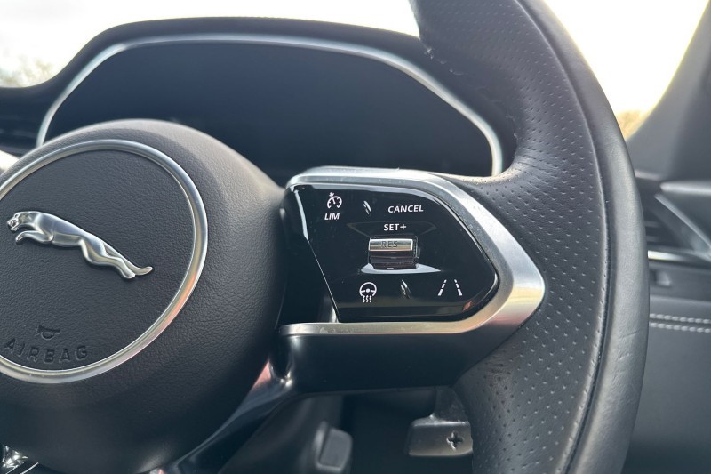 2022 (22) JAGUAR F-PACE 2.0 P400e R-Dynamic Black 5dr Auto AWD 4848929