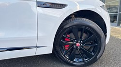 2022 (22) JAGUAR F-PACE 2.0 P400e R-Dynamic Black 5dr Auto AWD 4848952